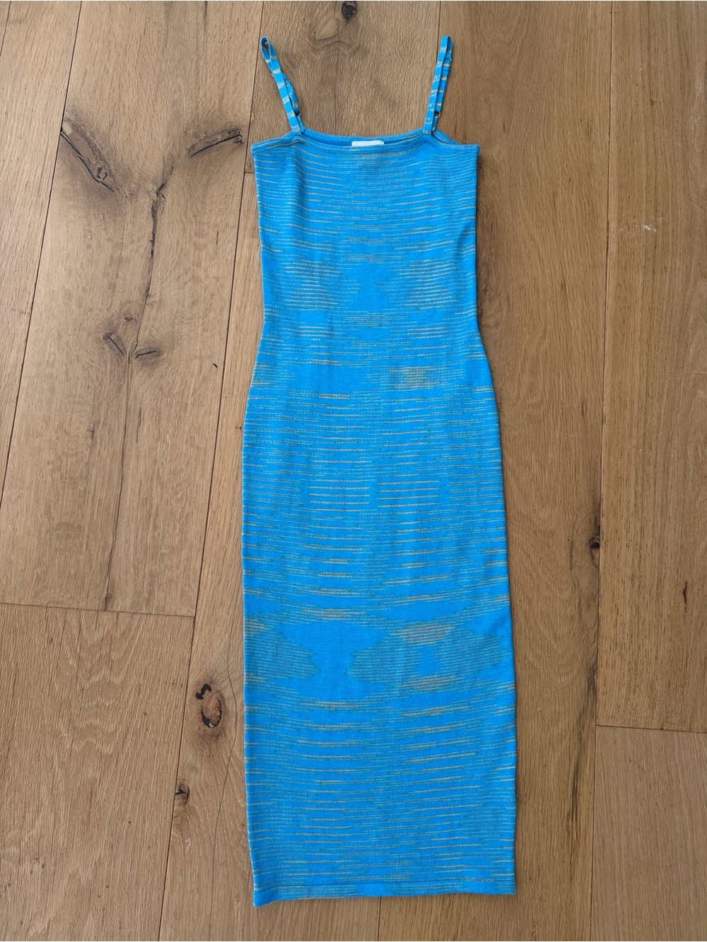 SNDYS Blue Dress w/ yellow design Midi. Size small.
